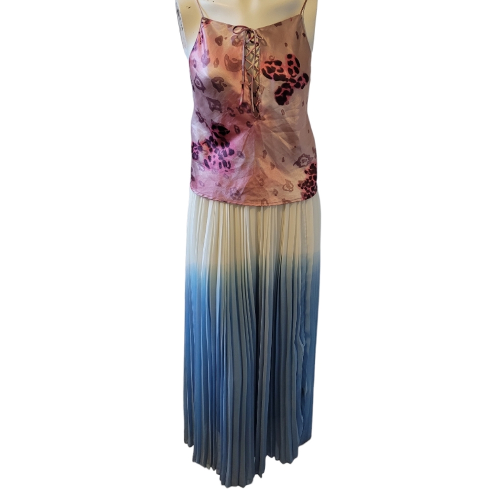 Qed London small pleated ombre blue white maxi skirt